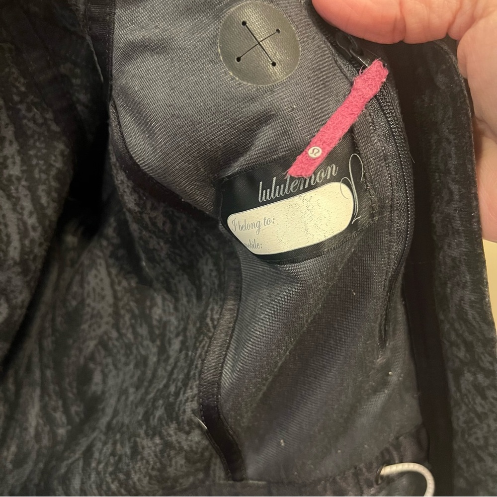 Lululemon Embark Softshell Waterproof Jacket Size 4 - Picture 7 of 9